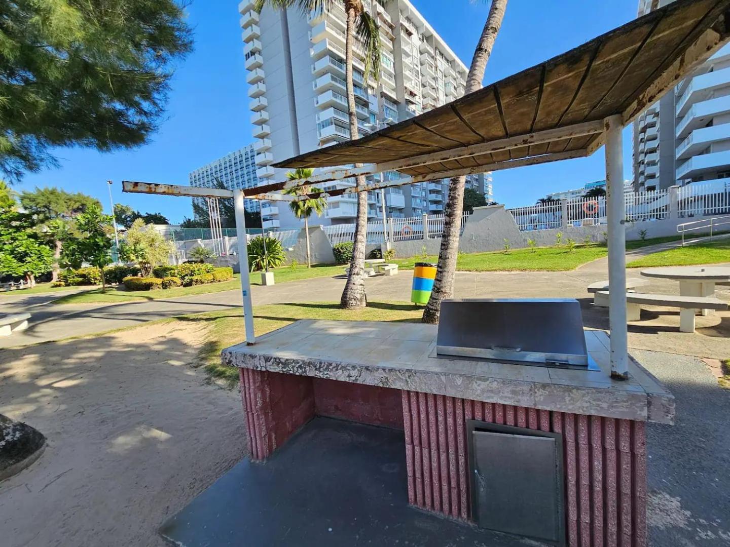 Steps From Foxwoods- Beachfront Retreat With Pools ซานฮวน ภายนอก รูปภาพ